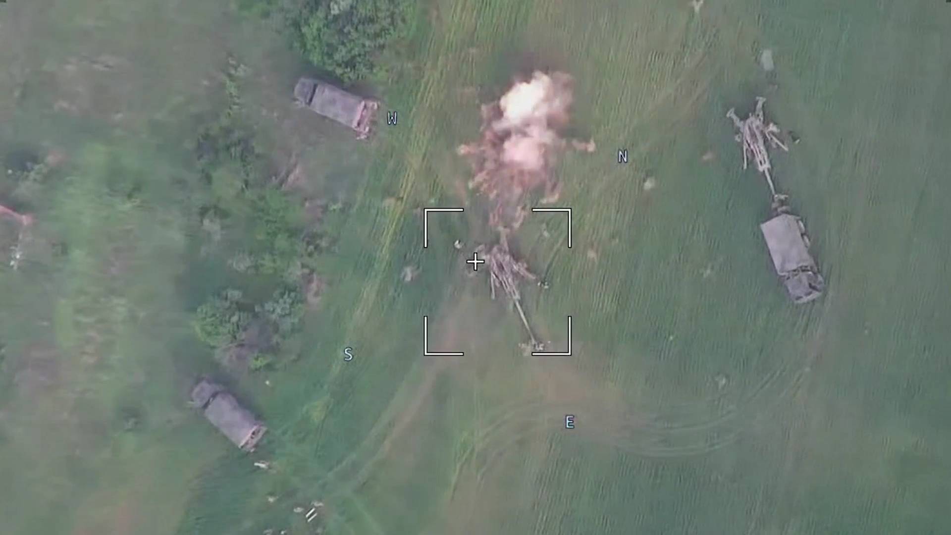 Уничтожение батареи гаубиц М777 американского производства на Украине при помощи БПЛА «КУБ»