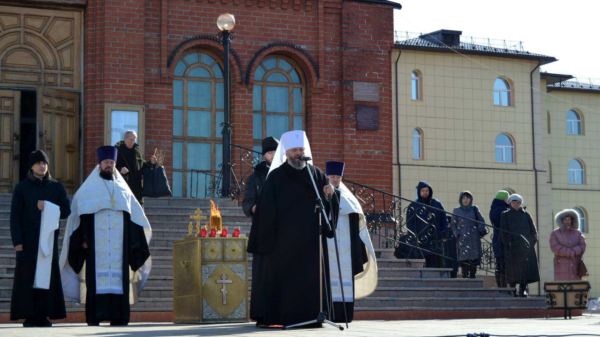 Знаменский собор Кемерово внутри