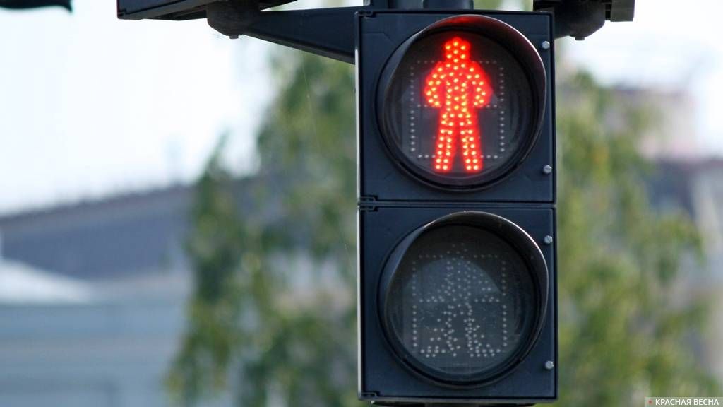Красный сигнал пешеходного светофора