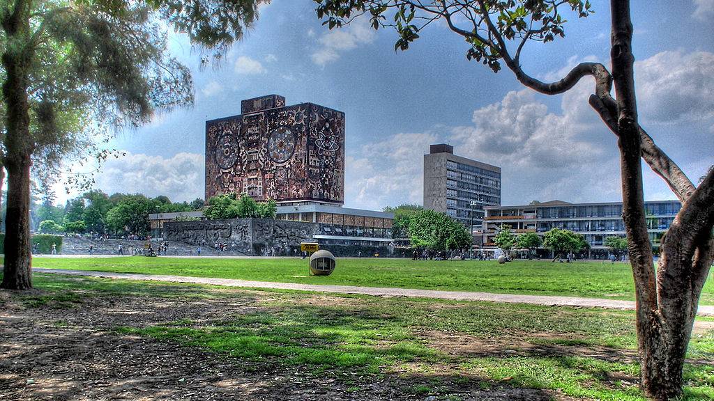 Национальный автономный университет Мексики.