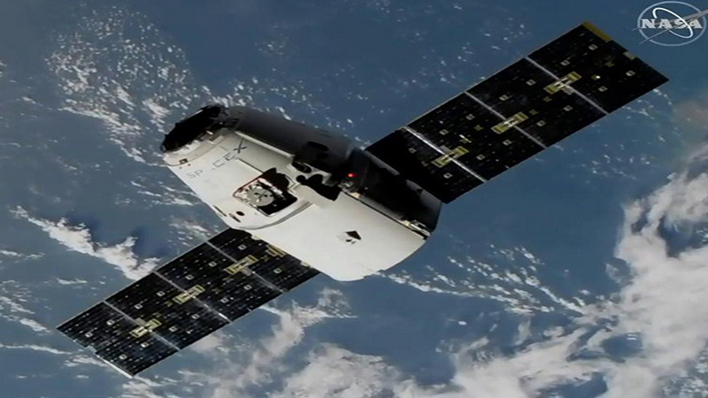 космическая станция SpaceX CRS-19 Dragon