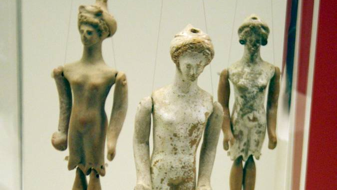 Терракотовые марионетки из Древней Греции (4-5 в. до н.э.)