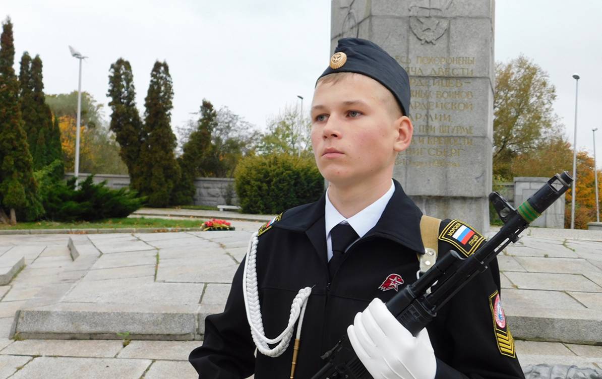 «Пост №1» у мемориала 1200 гвардейцам в Калининграде