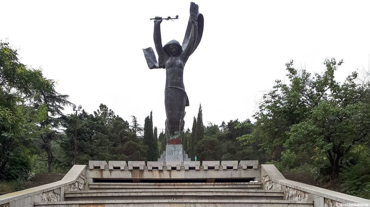 Статуя Победы, парк Ваке, Тбилиси, Грузия