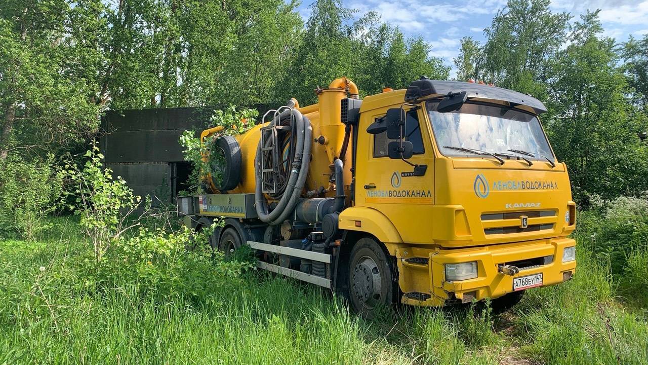 В городе Отрадное Ленинградской области произошла авария на канализационных очистных сооружениях