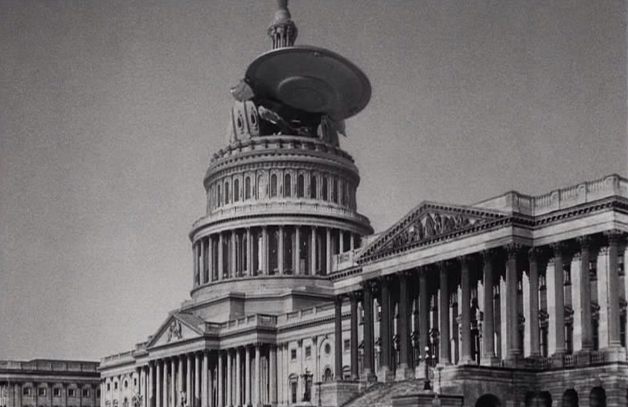 Цитата из х/ф «Земля против летающих тарелок». Фред Сирс. США. 1956