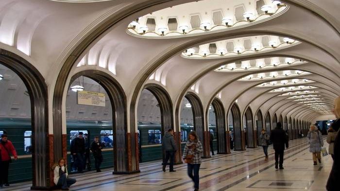Зал станции Маяковская