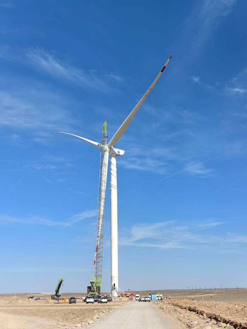 Ветряная турбина в Томдинском районе Навоийской области Узбекистана