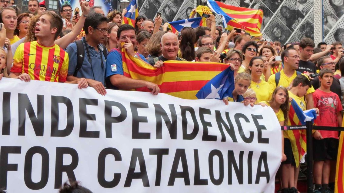 Лидеры сепаратистов Каталонии вышли на свободу | ИА Красная Весна