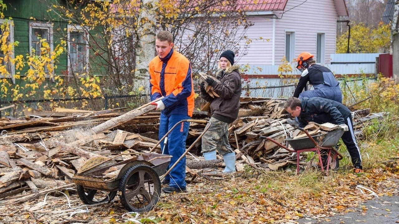 Помощь добровольцев семье мобилизованных