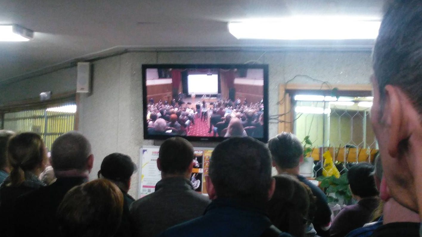 Трансляция общественных слушаний для тех, кто не поместился в зал. 14 октября, Северодвинск.