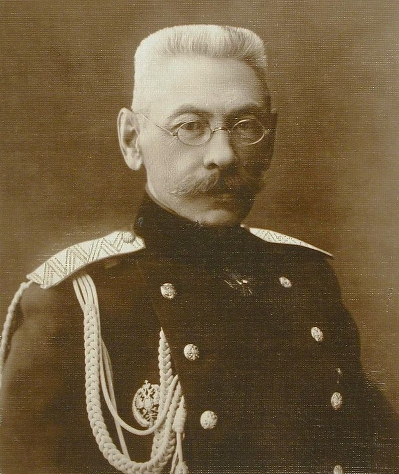 Генерал-адъютант (с 22 сентября 1914 года), генерал от инфантерии Николай Рузский