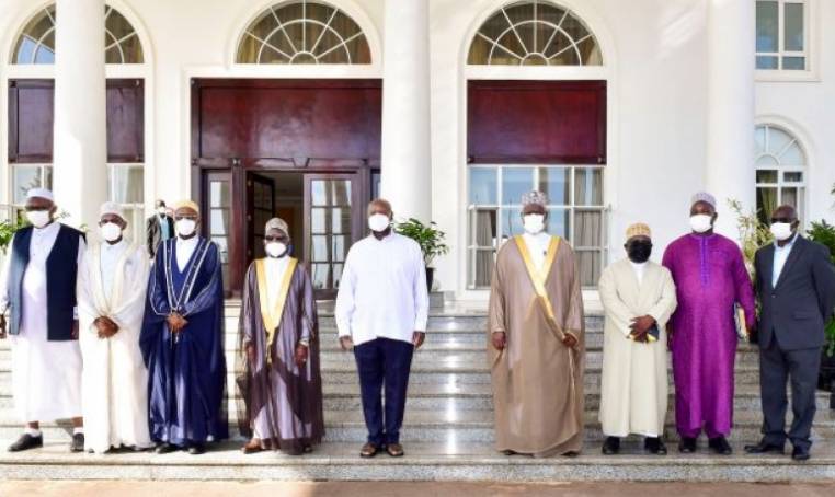 Делегация угандийских мусульман в резиденции главы Уганды
