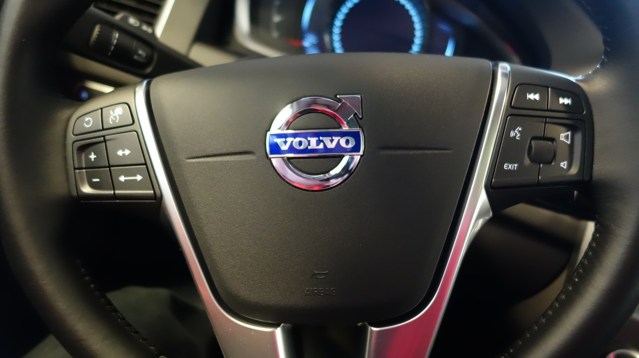 Водительская подушка безопаности Volvo