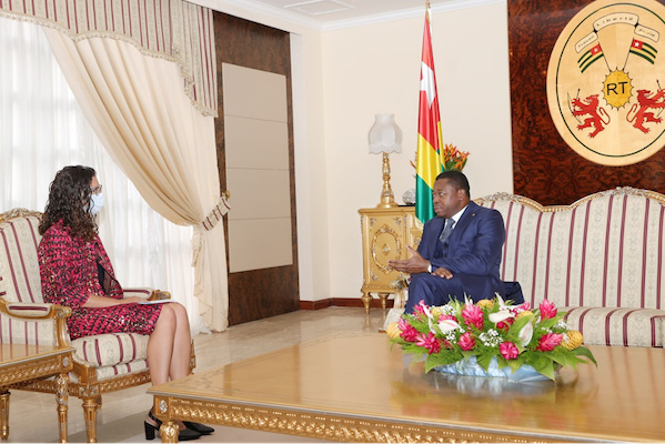 Президент Того Фор Гнассингбе на встрече с послом Великобритании Харриет Клэр Томпсон