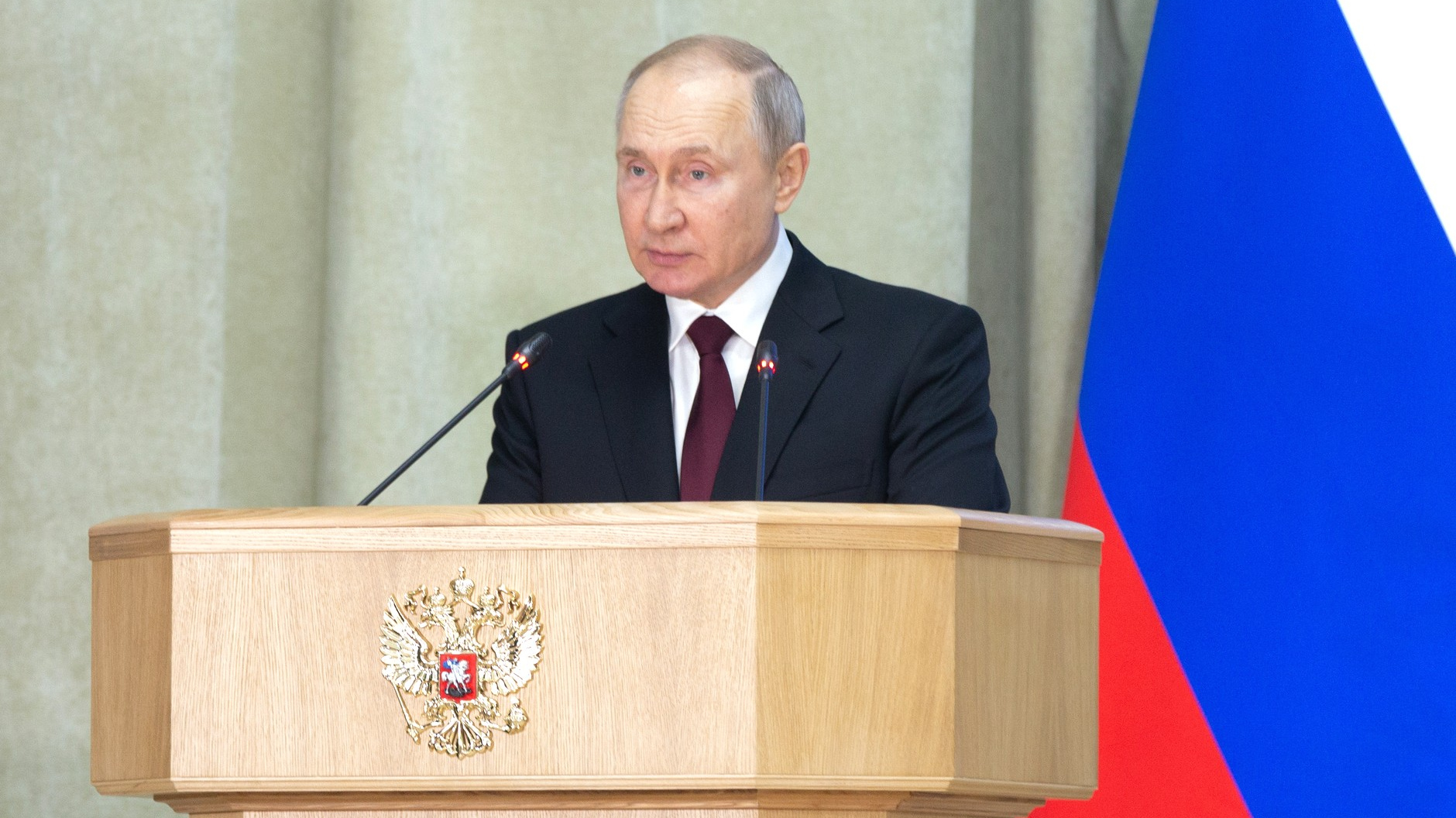 Президент России Владимир Путин на расширенном заседании коллегии Генеральной прокуратуры РФ