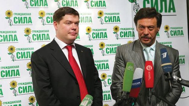 Михаил Барщевский (справа)