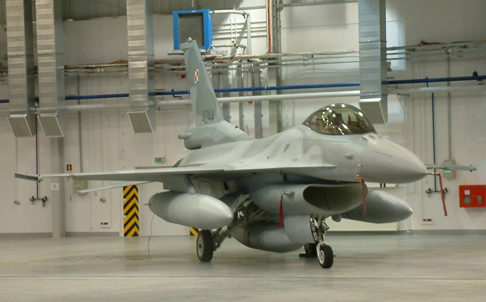 Истребитель F-16 польских ВВС