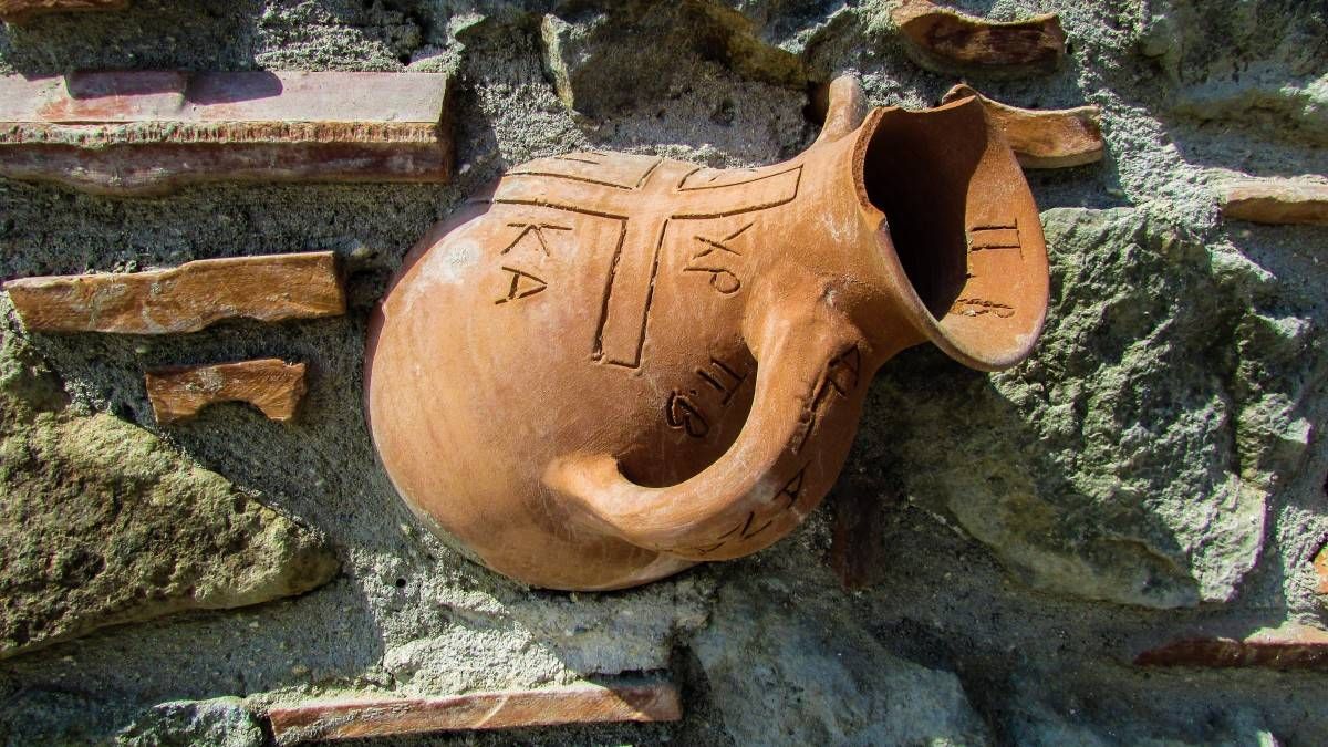 Древняя керамика