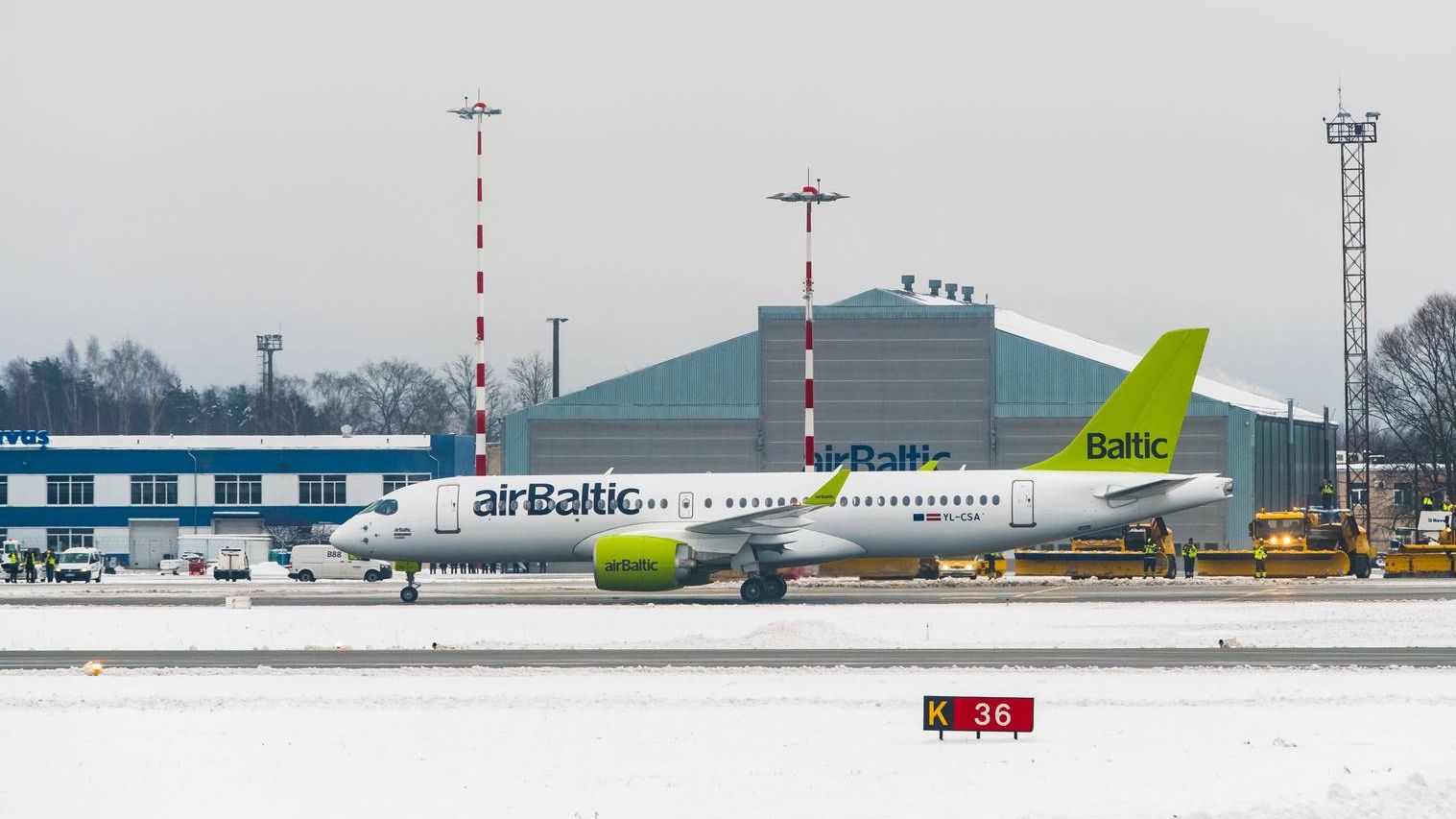 Самолет авиакомпании «airBaltic»
