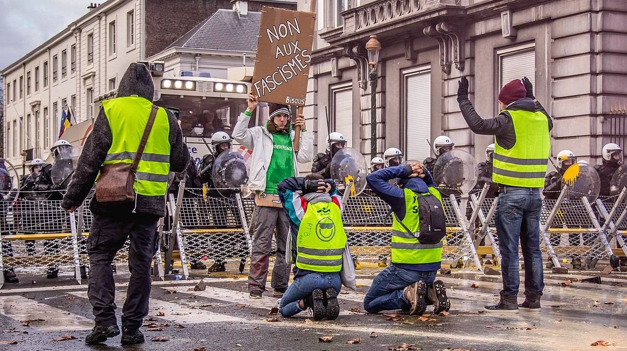 Движение жёлтых жилетов в Брюсселе в Бельгии