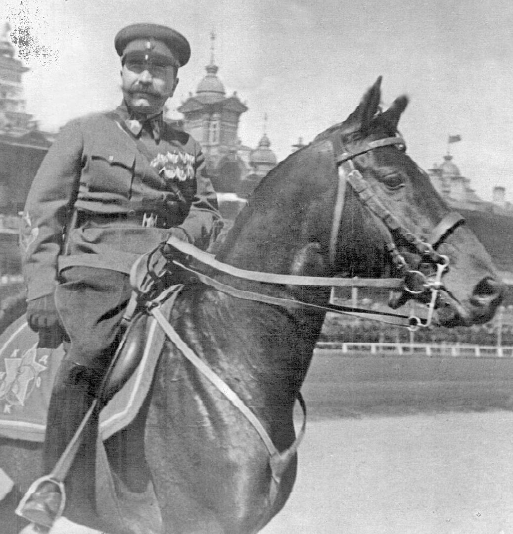 Советский полководец Семён Будёный