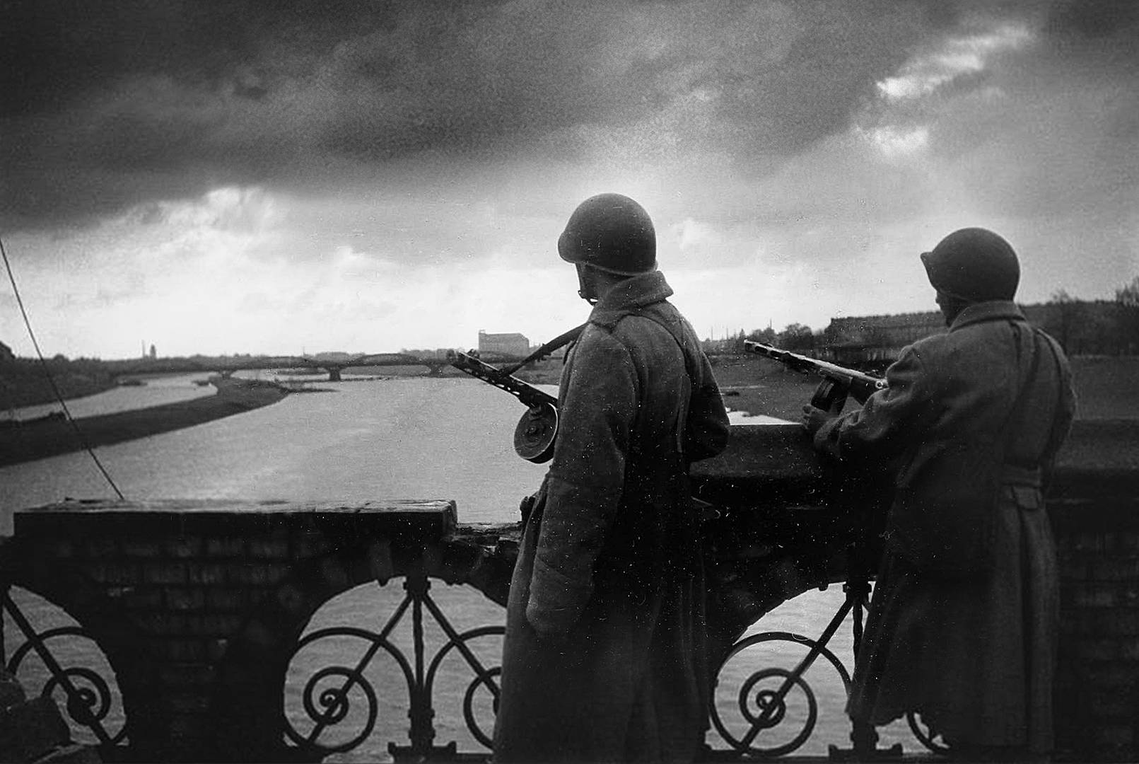 На Одере тишина. Бреслау, Германия. Май 1945
