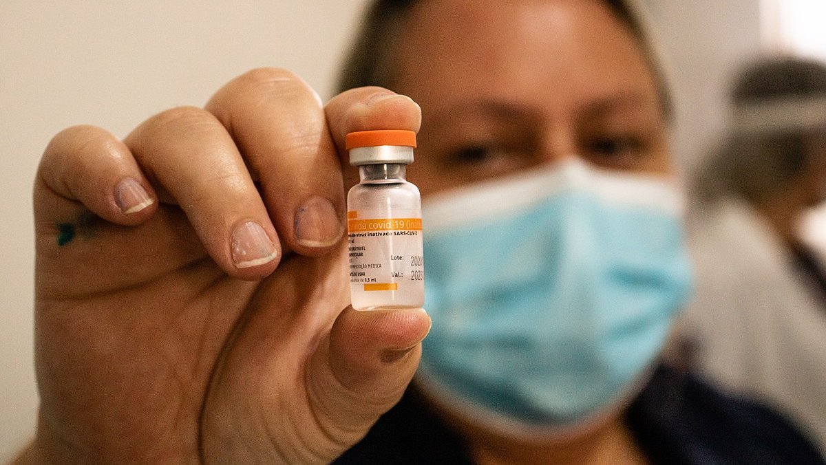 Вакцина CoronaVac в Бразилии