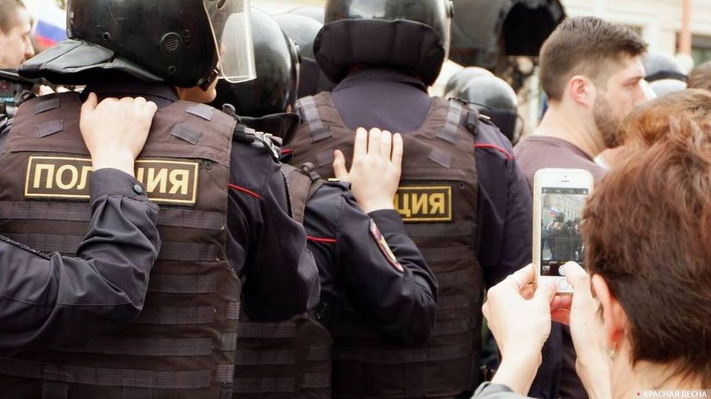 Полиция на акции оппозиции