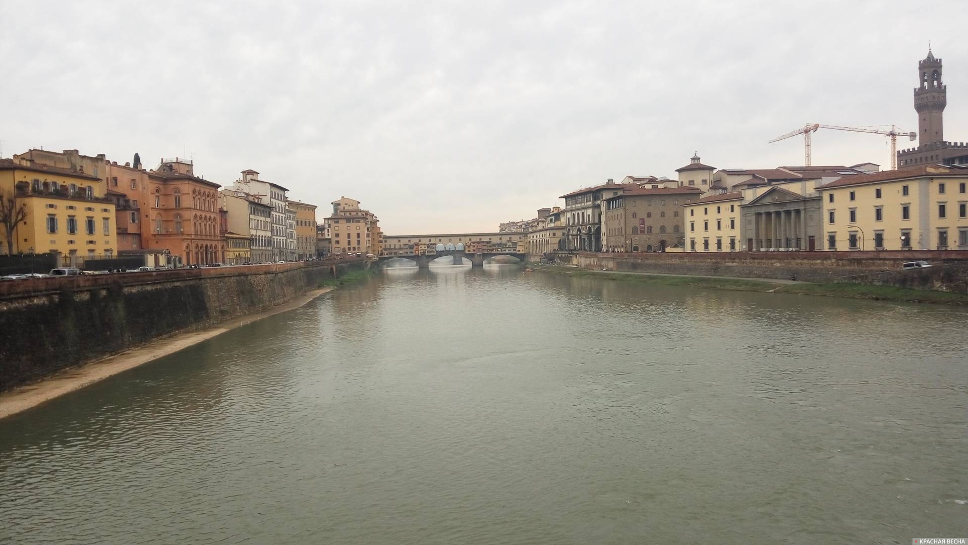 Италия Флоренция река и мост