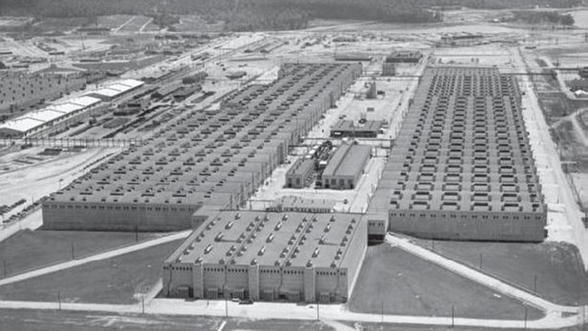 Комплекс зданий К-25 по обогащению урана. Манхэттен.США (арх.фото)