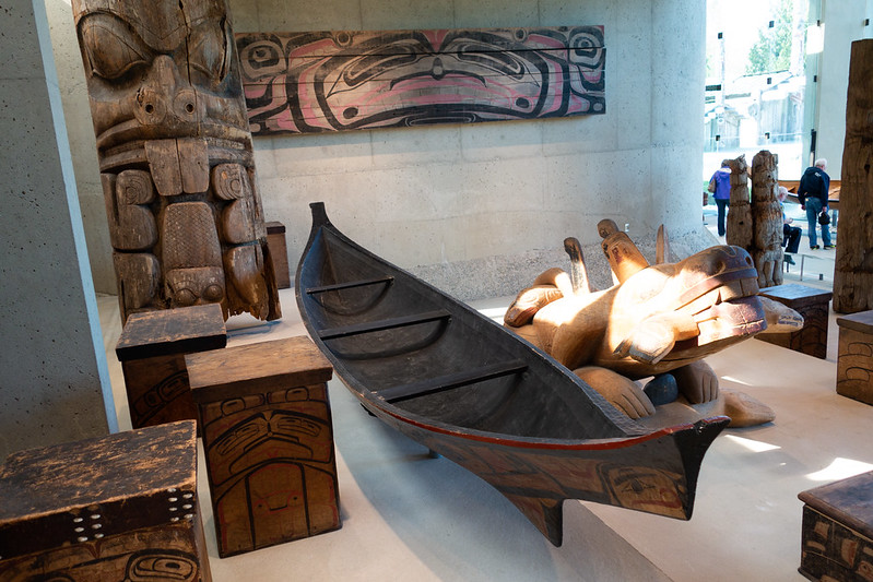 Каноэ. Музей антропологии, Ванкувер, Канада