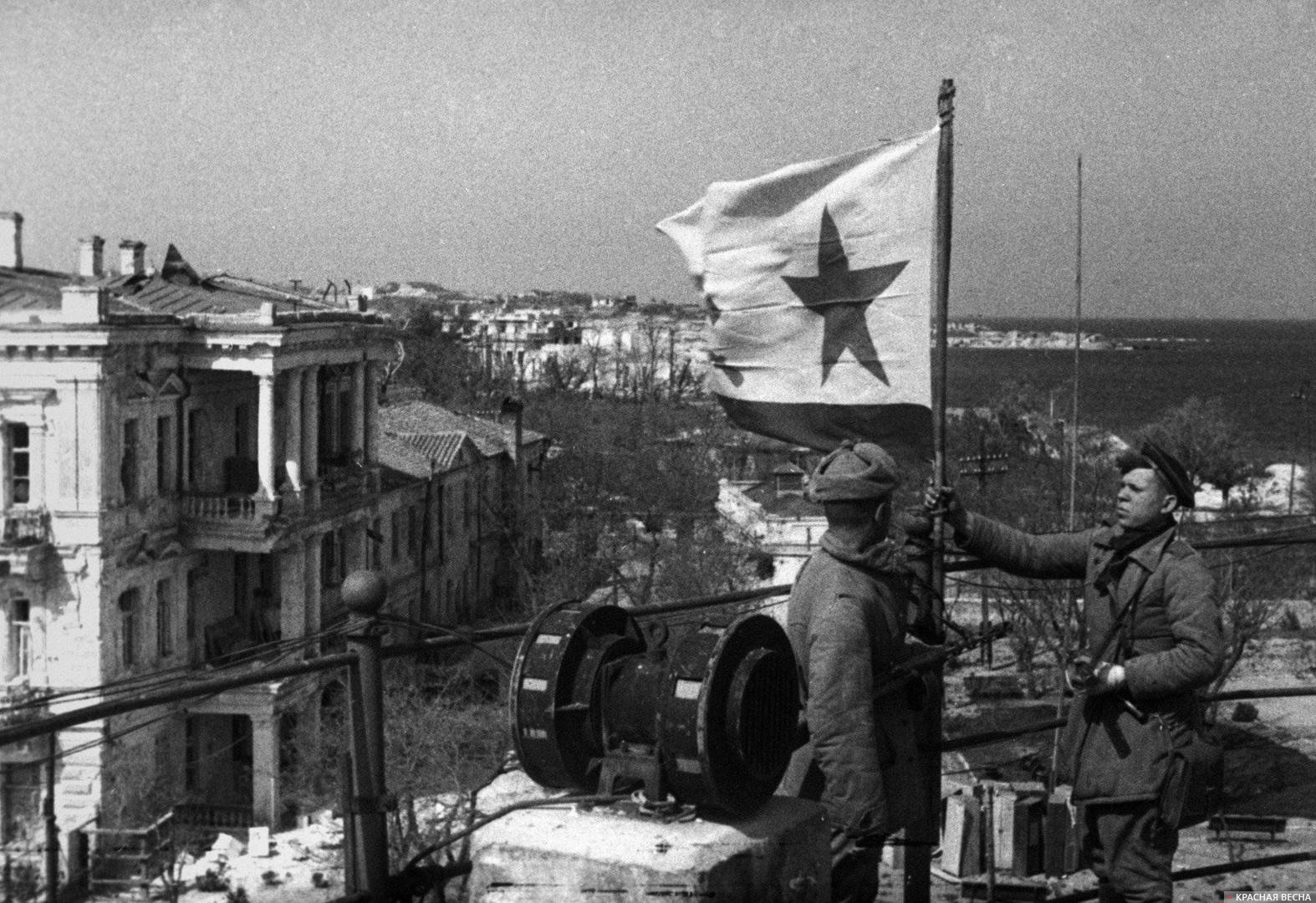 Кадр из фильма «Битва за Севастополь» (1944)