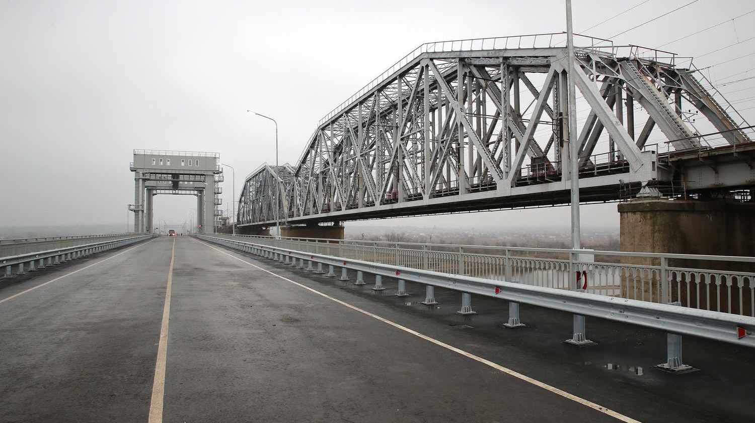 Новый мост через реку Северский Донец