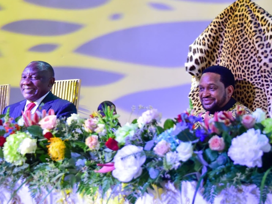 Президент ЮАР Сирил Рамафоса и король Мисузулу Казвелитини