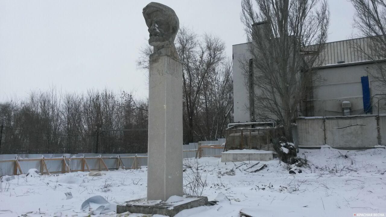 Памятник Александру Масленникову в Самаре