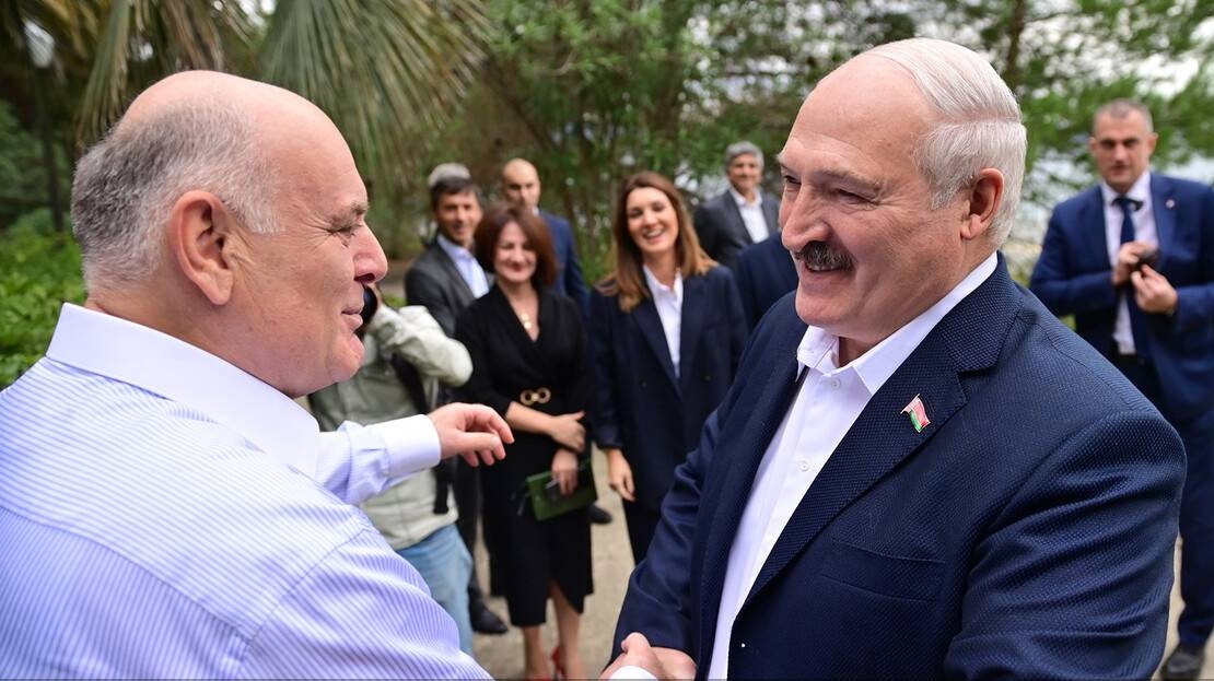 Президенты Белоруссии и Абхазии Александр Лукашенко и Аслан Бжания 