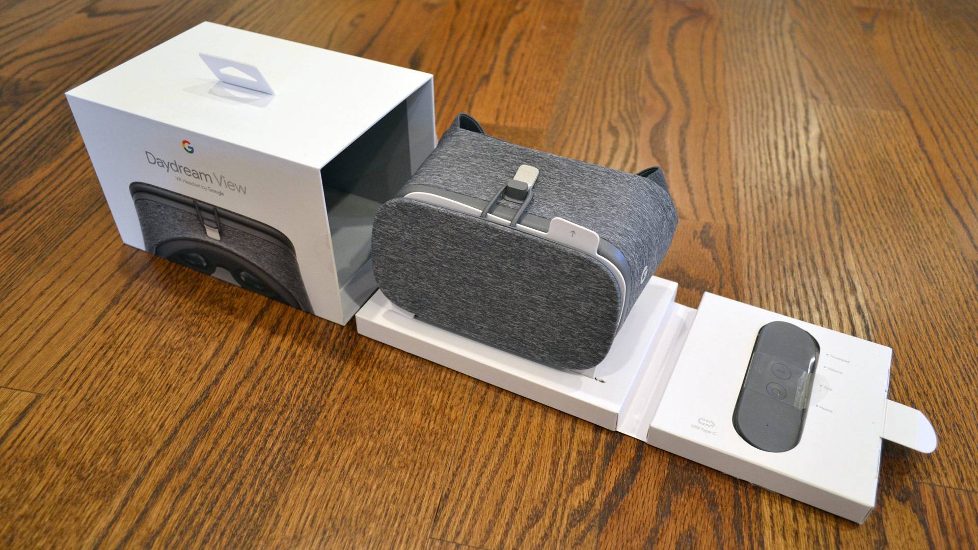 Устройство просмотра виртуальной реальности Daydream View