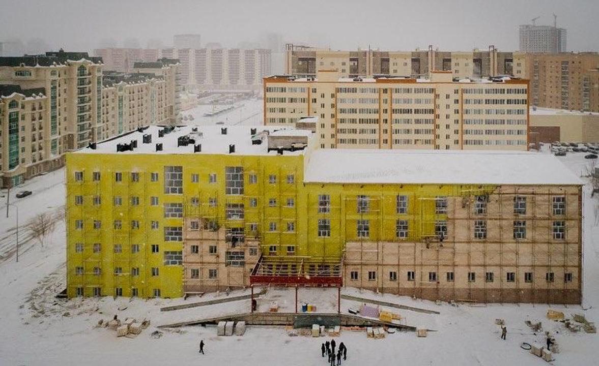 Поликлиника и лечебно-реабилитационный центр в Нур-Султане. Казахстан