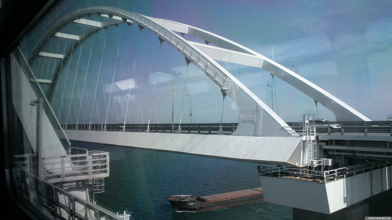 Арка Крымского моста 