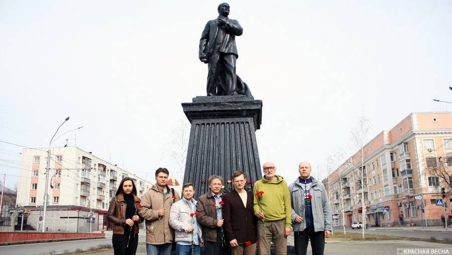 Памятник В. И. Ленину в Барнауле