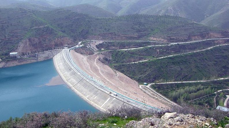 Плотина Гиссаракской ГЭС. Узбекистан