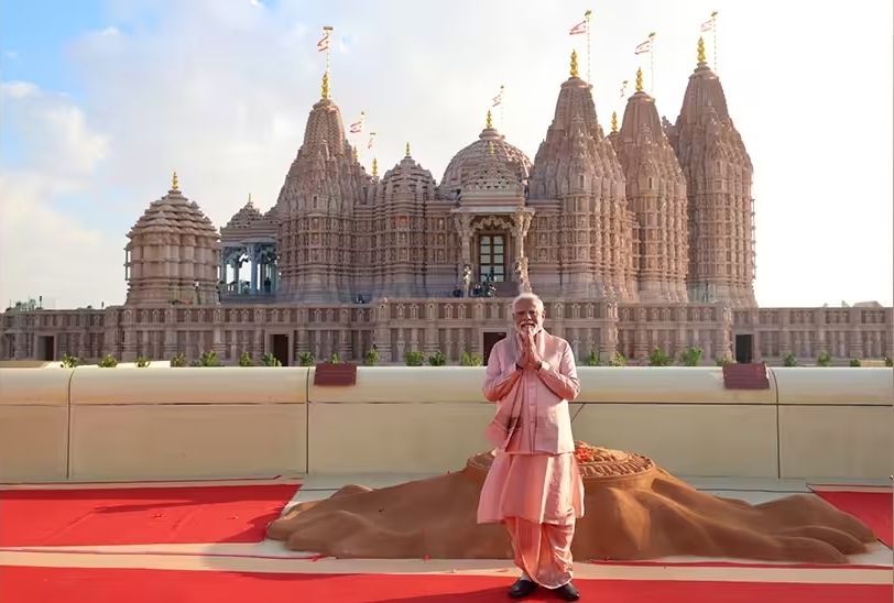 Нарендра Моди открыл первый индуистский храм в ОАЭ