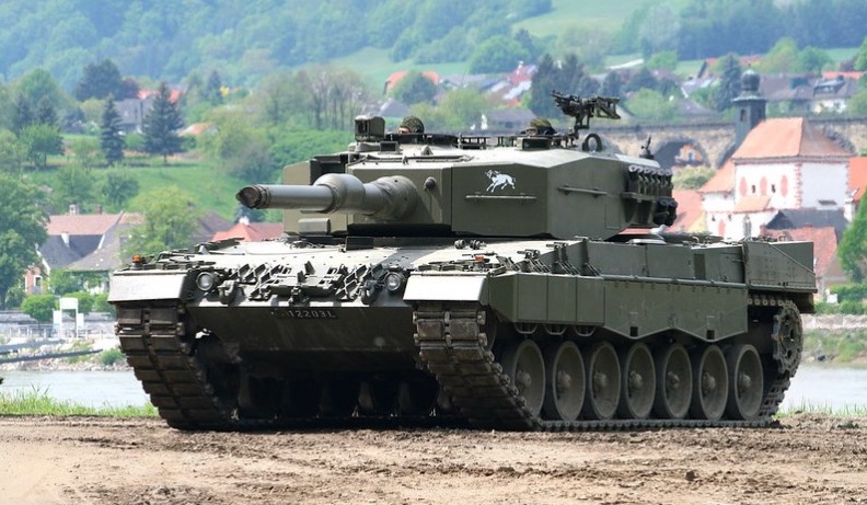 Leopard 2 A4