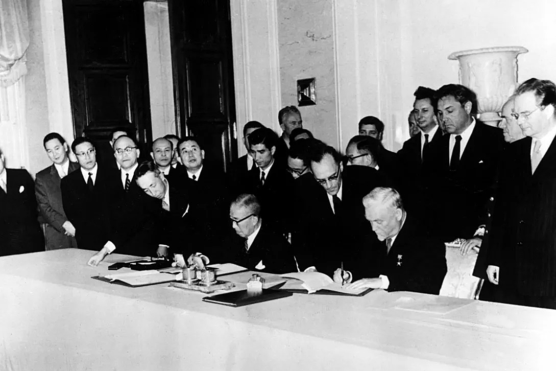 Подписание совместной декларации СССР и Японии в Москве. 19 октября 1956 года