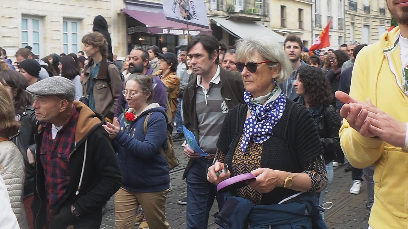 На первомайской демонстрации в Бордо. 1 мая 2023 года