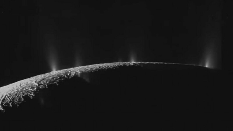 Гейзеры на поверхности Энцелада