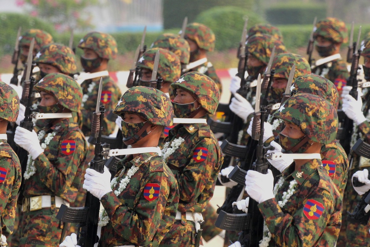 Военный парад Мьянма