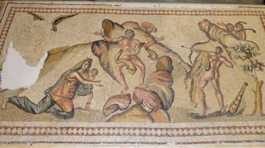 Похищенная из Идлиба мозаика с Гераклом