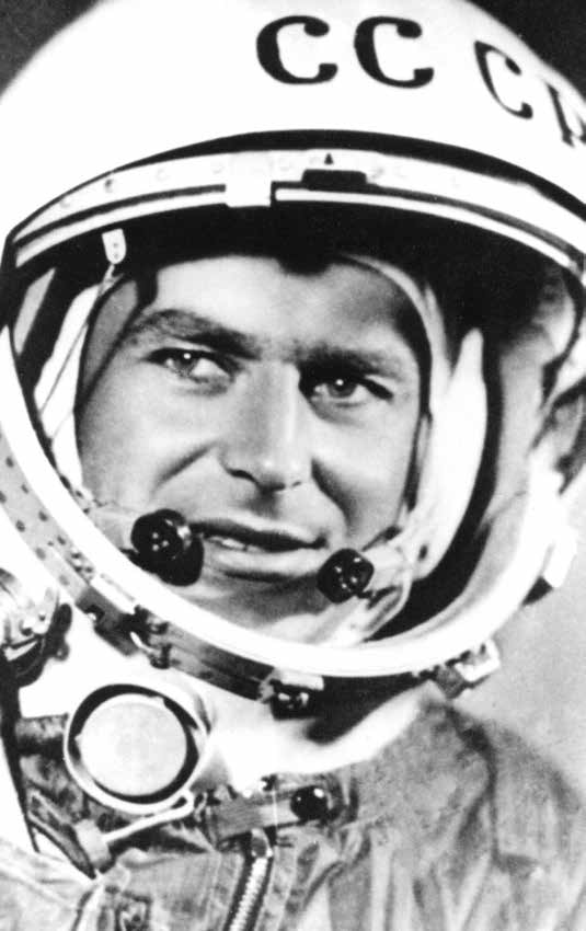 Герман Титов - второй космонавт человечества и первый фотограф в космосе